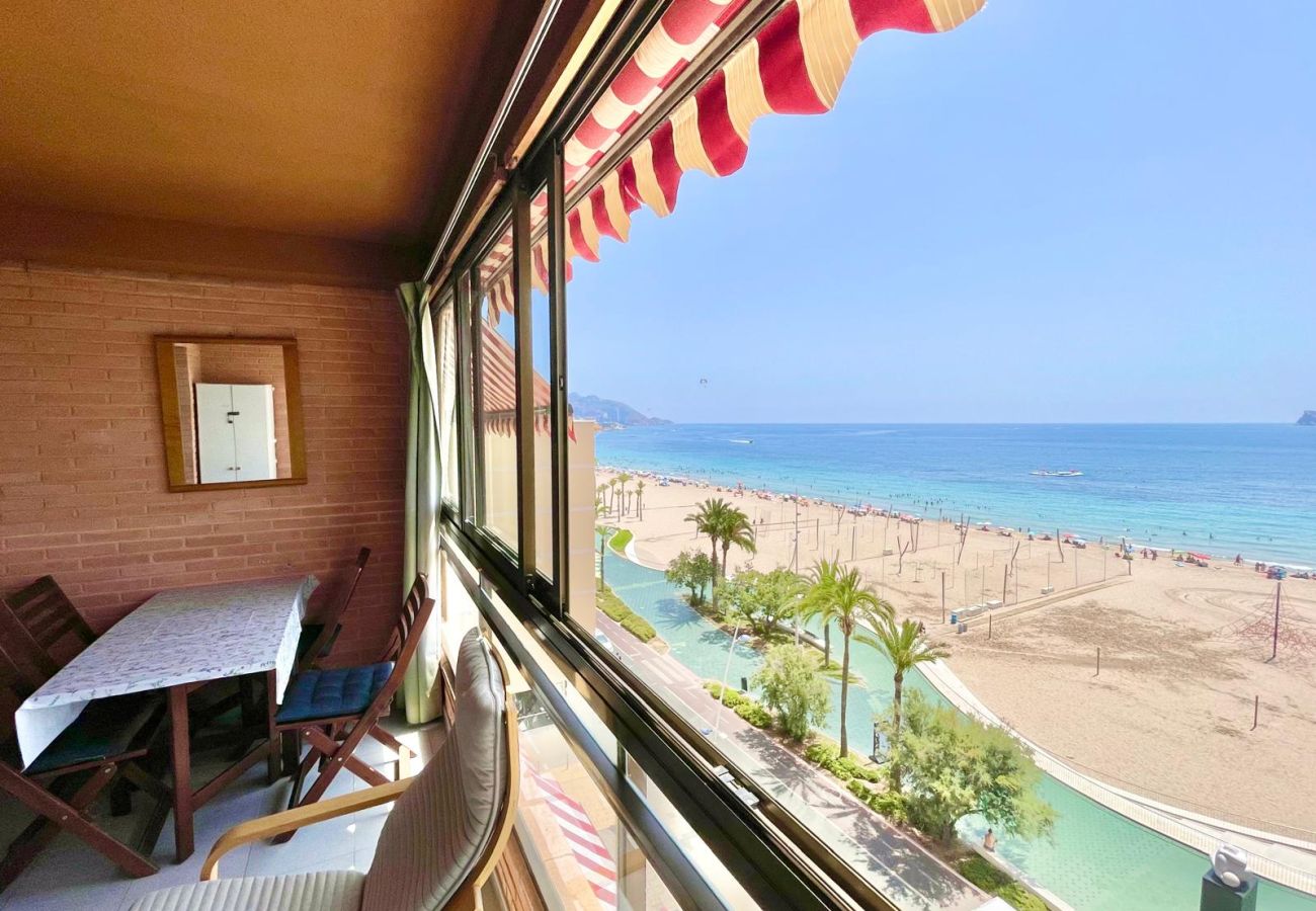 Apartamento en Benidorm - SEAFRONT PONIENTE BEACH BLUELINE R048