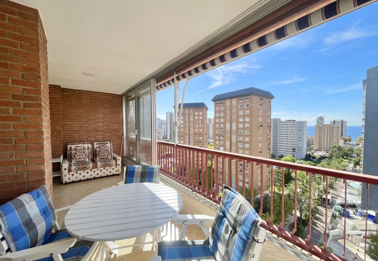 Apartment in Benidorm - PRINCIPADO WIFI, AIRCO, POOL AND GARDEN N031