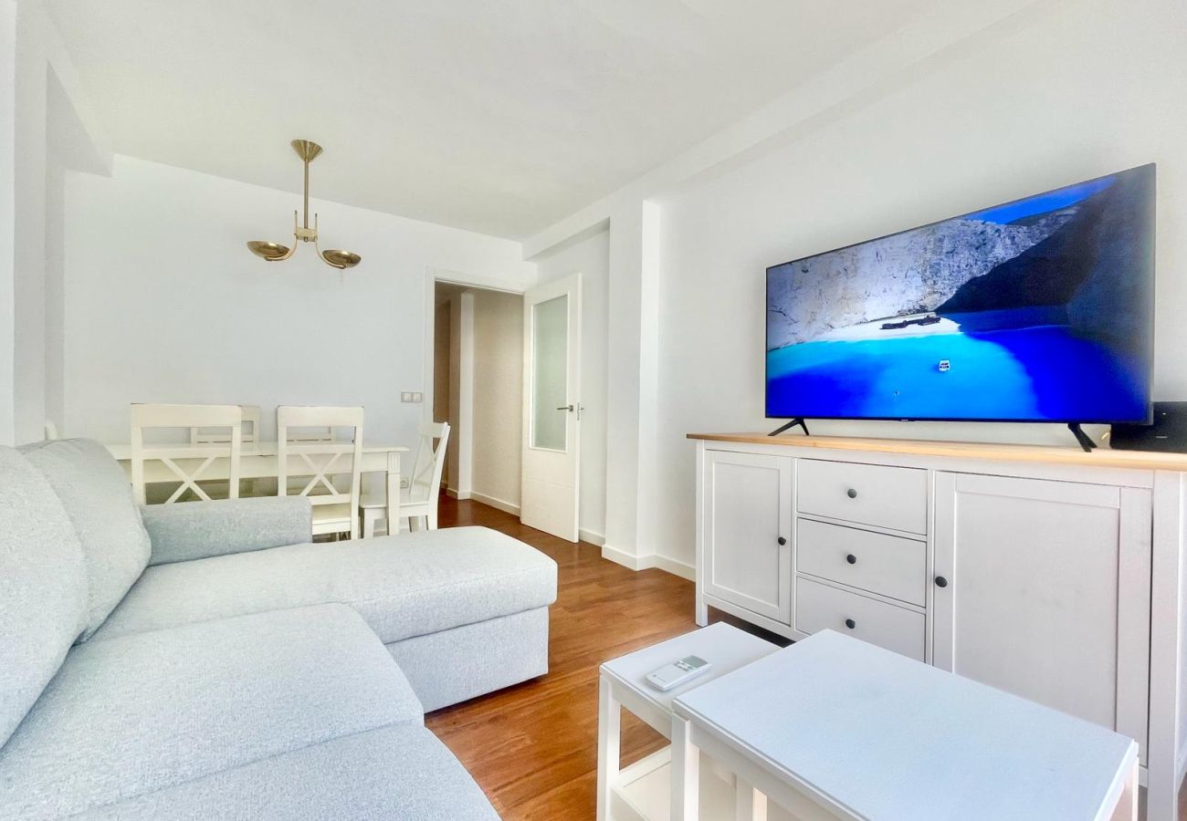 Apartment in Benidorm - EL PUERTO  PONIENTE BEACH N061